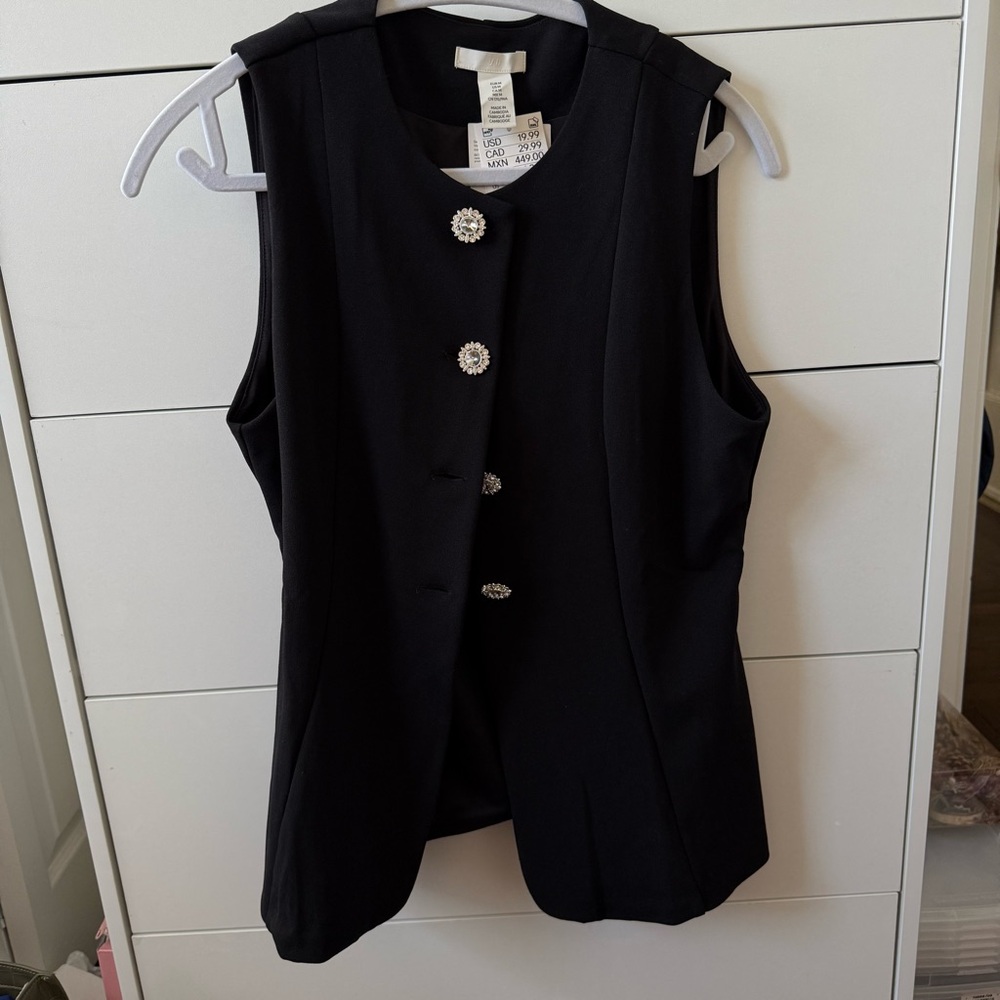 Zara Black Sleeveless Blouse with Embellished Buttons
